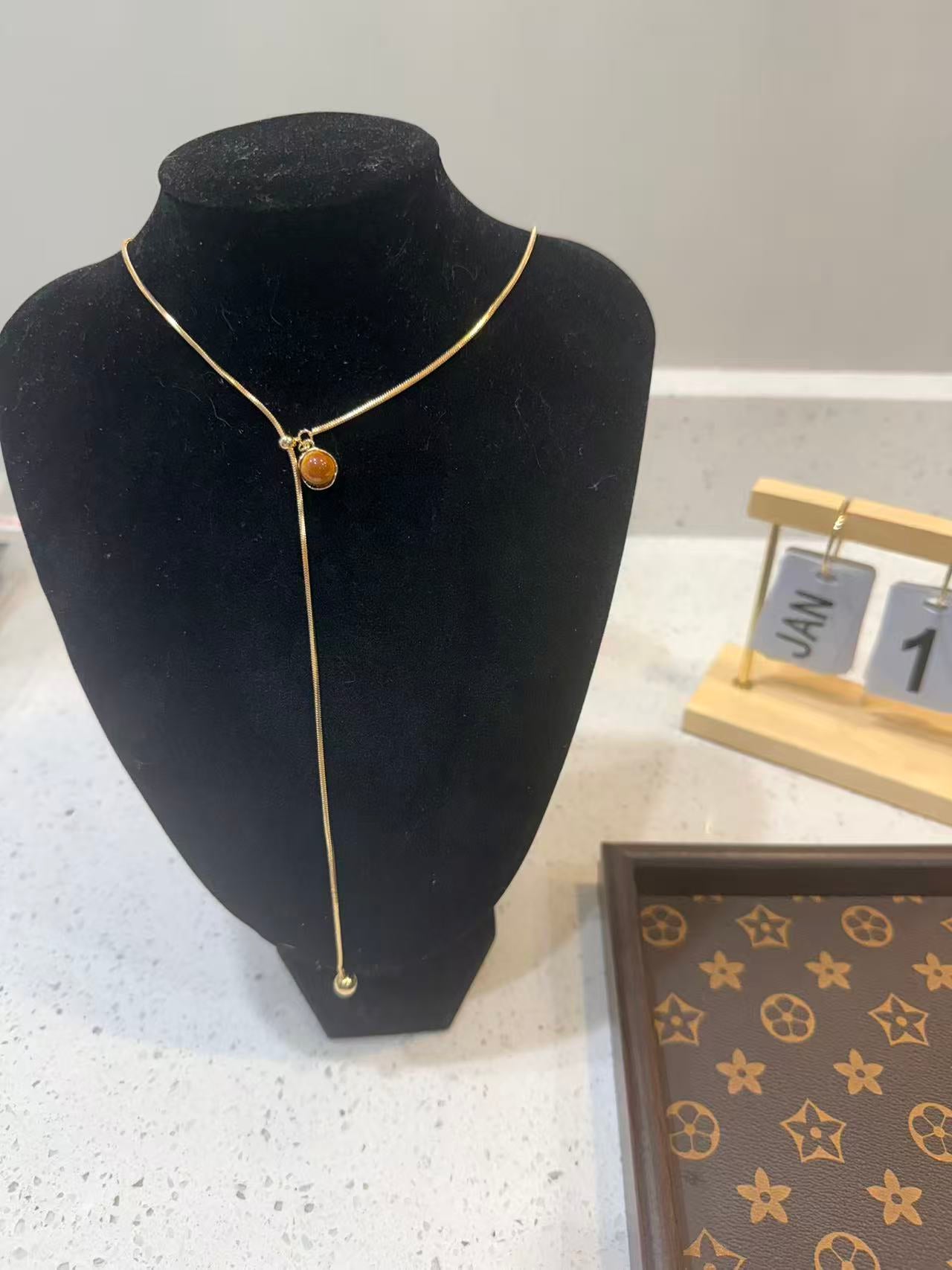 Adjustable Gold Necklace with Amber-Tone Stone – Minimalist Slider Pendant