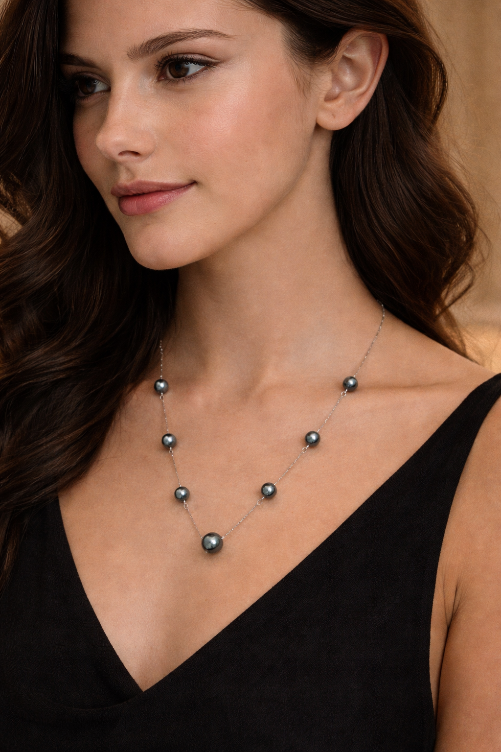 Triple Crystal Circle Necklace – Clear, Light Blue & Deep Blue Stones